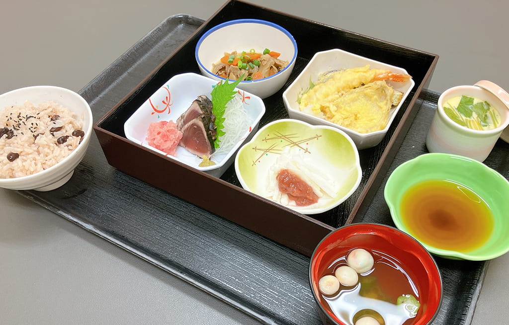 松花堂弁当